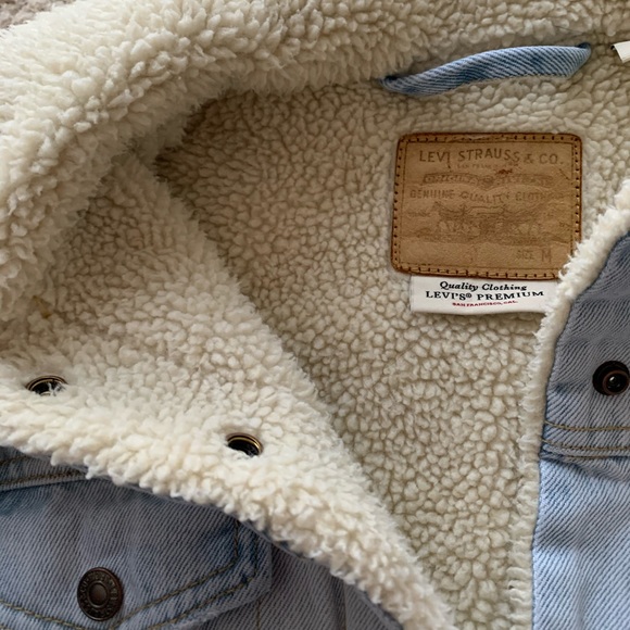 NWOT Levi’s Original Sherpa Trucker Jacket - Picture 3 of 6